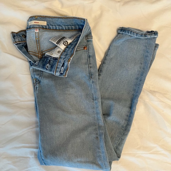 Levi’s “Wedgie” Straight Jeans - Picture 1 of 7